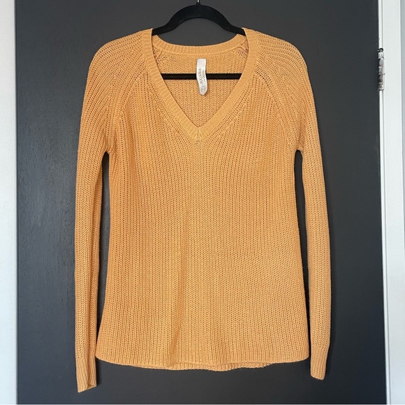 Pull&Bear Orange Sweater - Size Small - Picture 1 of 3